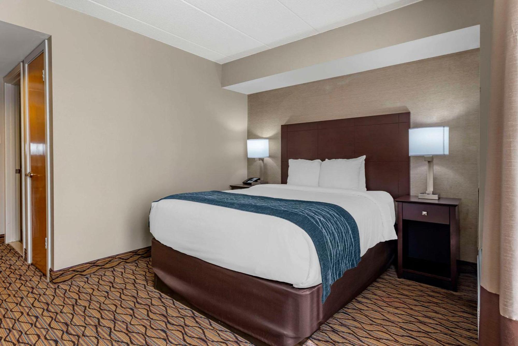 Comfort Inn & Suites Glen Mills - West Chester Exteriér fotografie